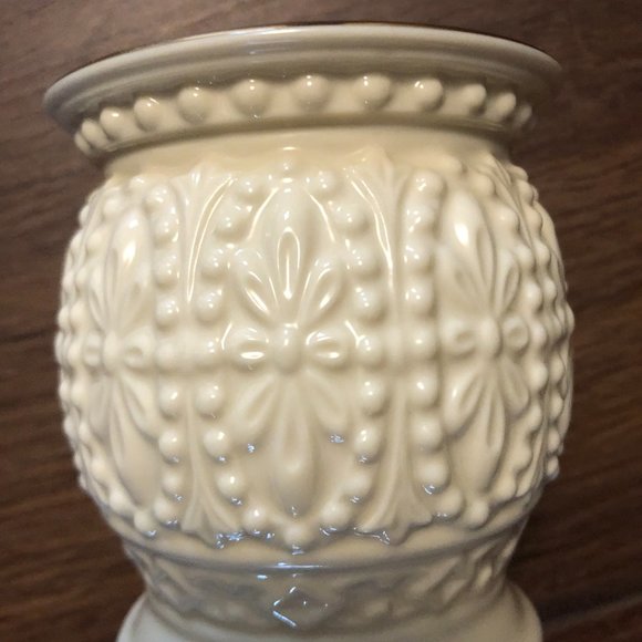 Small Lenox vase - Picture 4 of 5